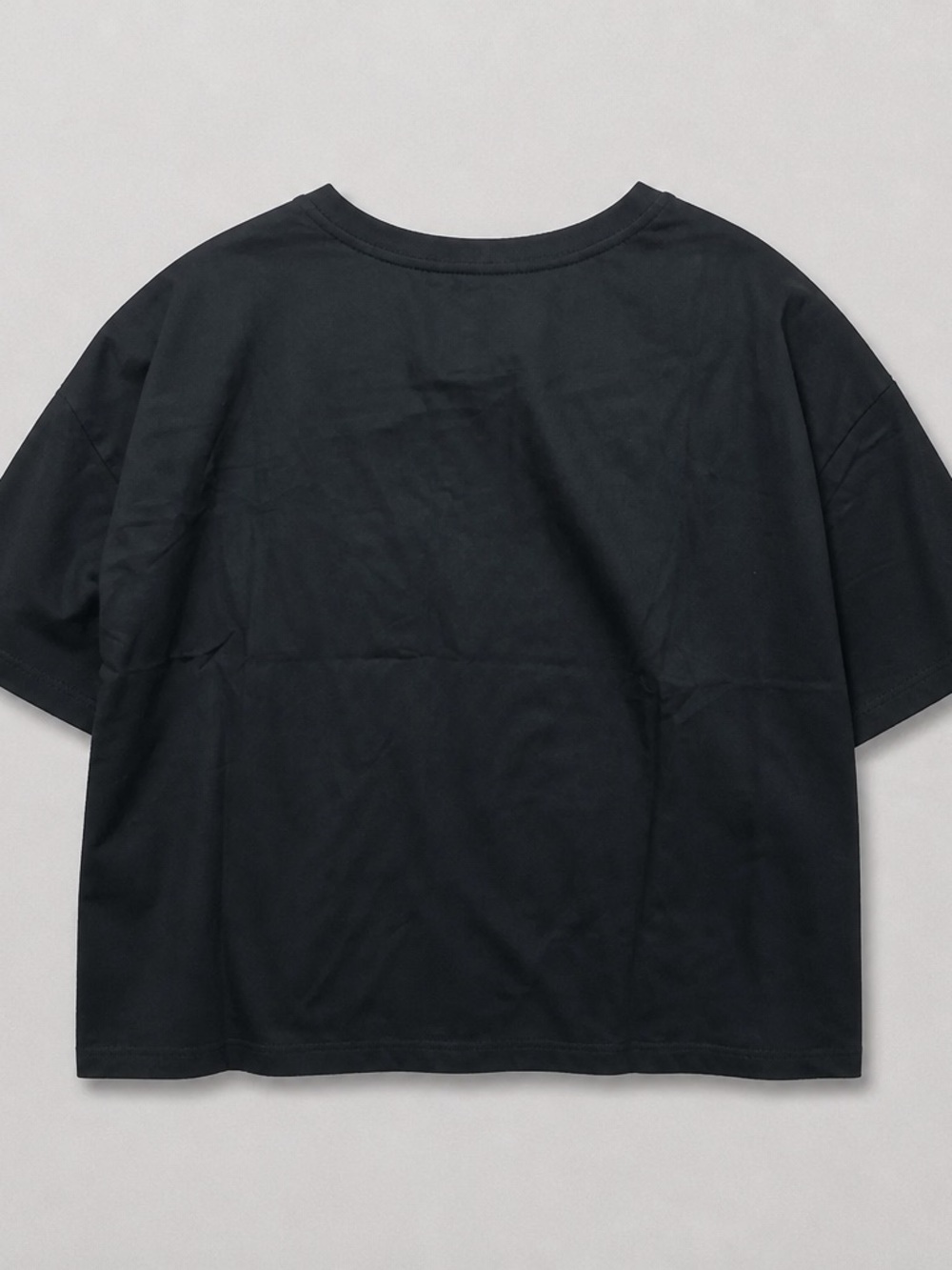 Wonder Mei Black Graphic Short Sleeve Tee with Contrast Pocket - Picture 2 of 3